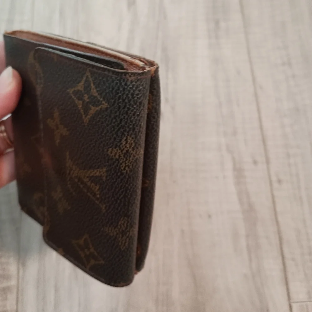 Louis Vuitton Monogram Portefeiulle Elise Trifold Wallet